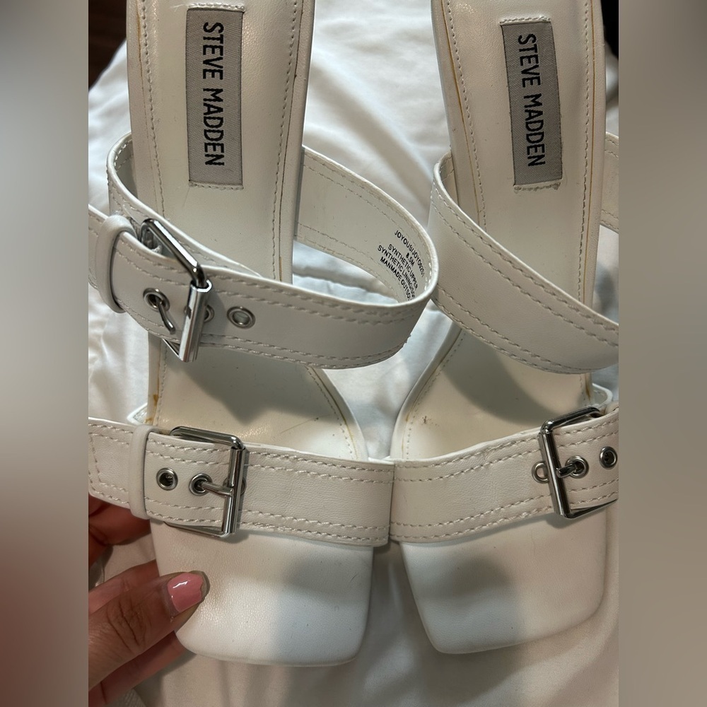 Steve Madden Womens Joyous Silver white Faux Leather Heels 8.5